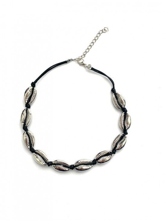Shell choker silver