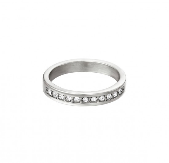 Ring with zirconia stones silver