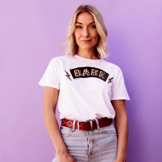Babe tee white
