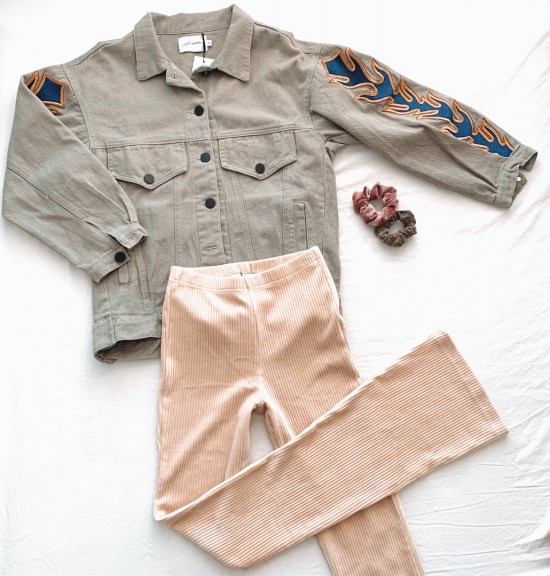 Corduroy flared beige