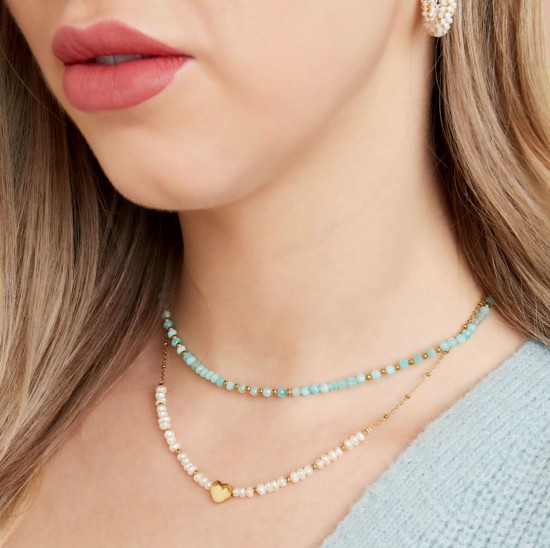 Beaded necklace blue