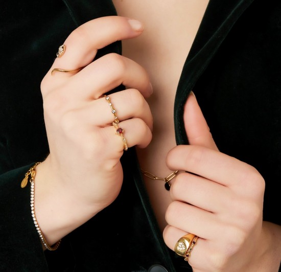 Ring with red zircon stone