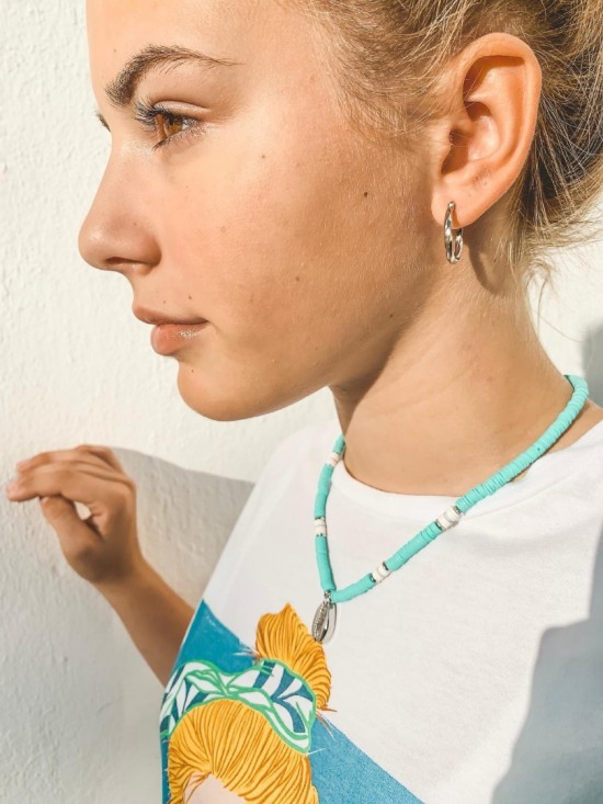 Surf necklace blue with a shell