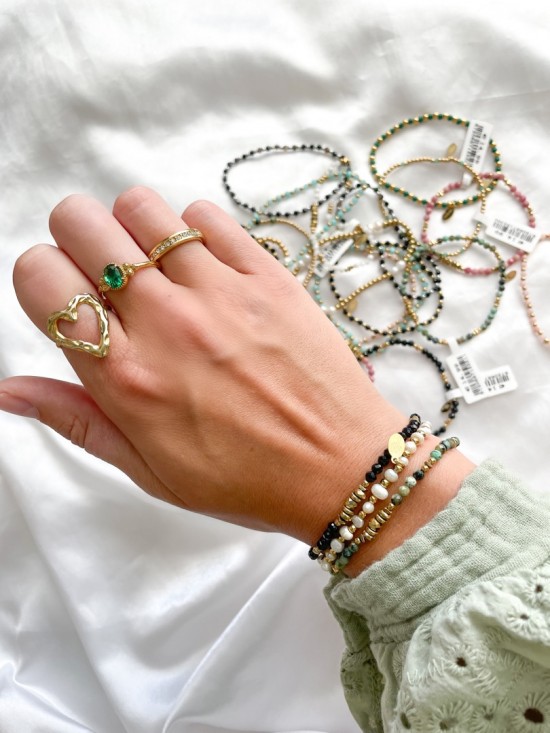 Beads bracelet black